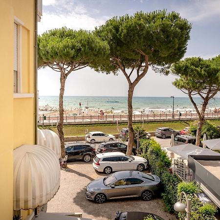 Hotel Le Lampare Caorle Exterior foto