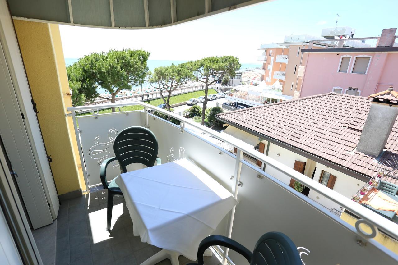 Hotel Le Lampare Caorle Exterior foto