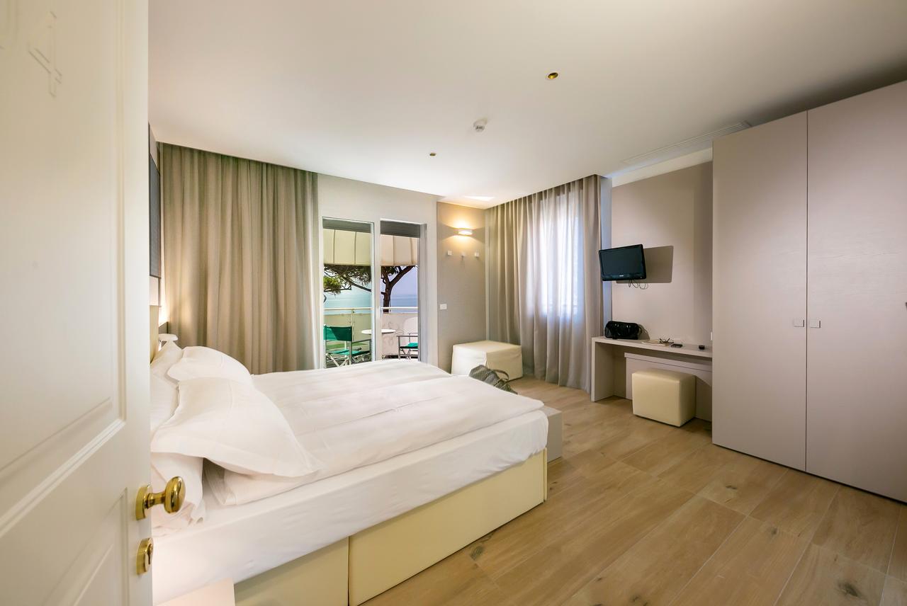 Hotel Le Lampare Caorle Exterior foto